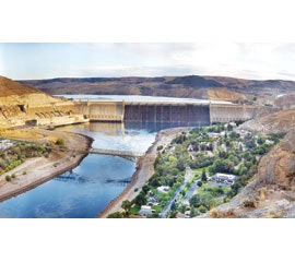 GC_Grand_Coulee_Dam_Panorama_Smaller
