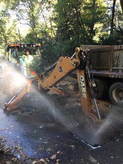 Pressurized%20water%20shooting%2020%20feet%20high%20into%20the%20air%20at%20NJAW%20leak%20site%20identified%20by%20EchoShore-DX Pressurized%20water%20shooting%2020%20feet%20high%20into%20the%20air%20at%20NJAW%20leak%20site%20identified%20by%20EchoShore-DX