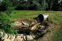 sewage-pipe-polluted-water-3465090_1280