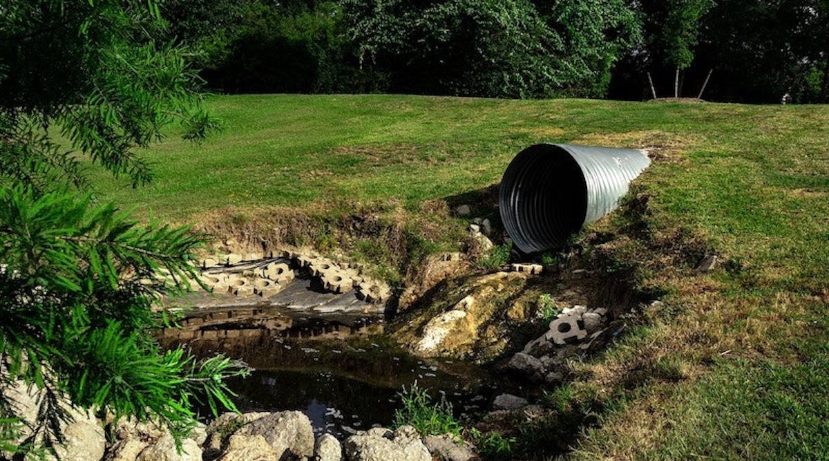 sewage-pipe-polluted-water-3465090_1280