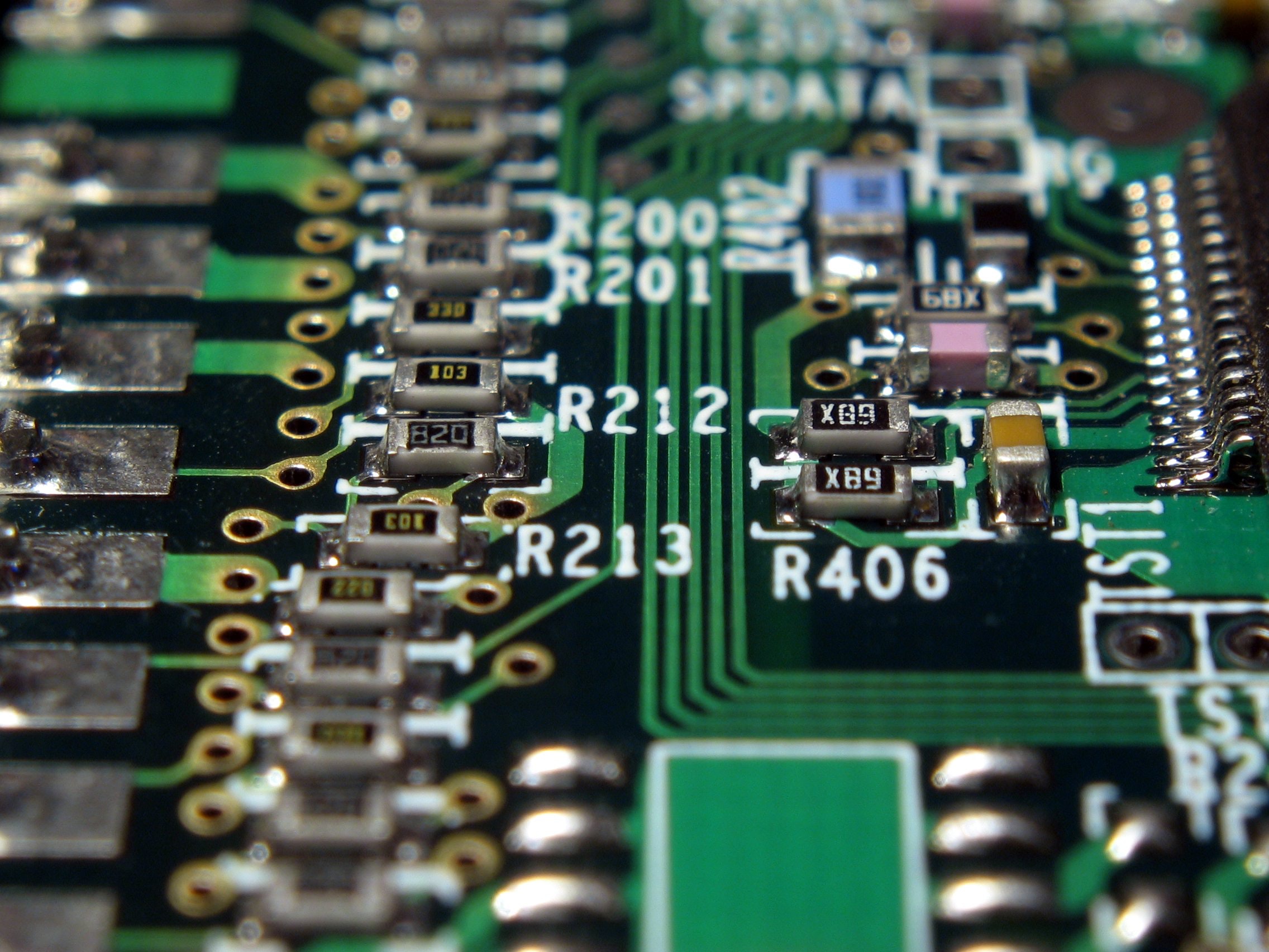 1655327888569 Insideacomputer1538262