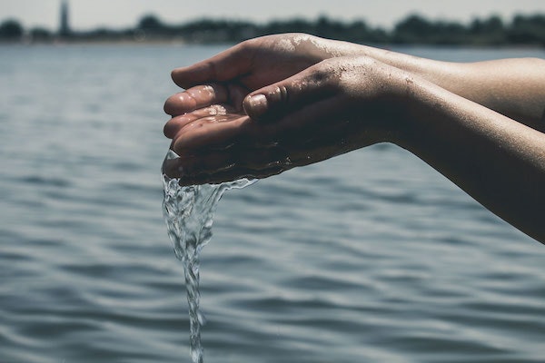 1655327906260 Handswater 0