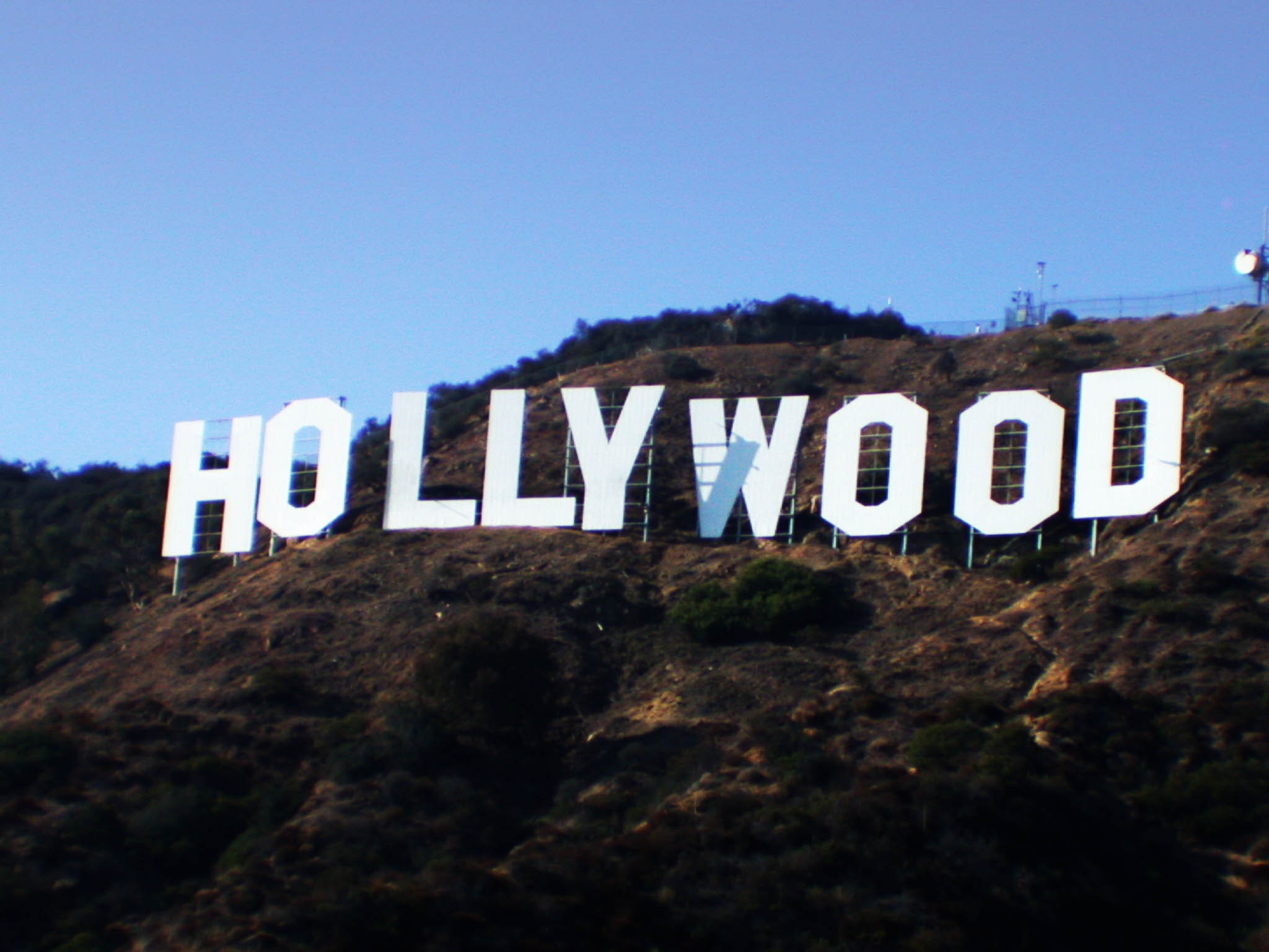 1655327949436 Hollywoodsign220041235306