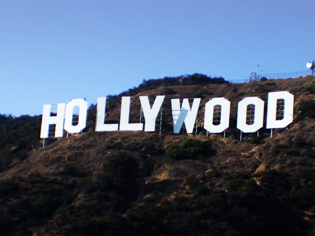hollywood-sign-2-2004-1235306