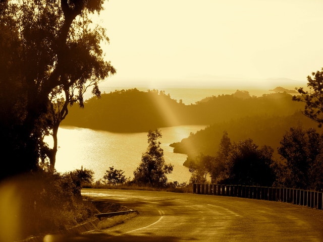 african-water-shots-1343793-640x480