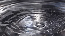 12.16 splashing-water-3-1156403-1279x821