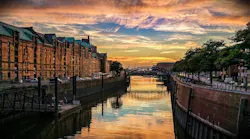 hamburg-3846525_1920_0