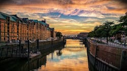 1655328432220 Hamburg3846525 1920 0 1655328432220 Hamburg3846525 1920 0