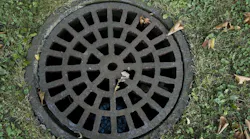 sewer-cover-178443_1280