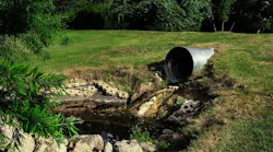 sewage-pipe-polluted-water-3465090_1920