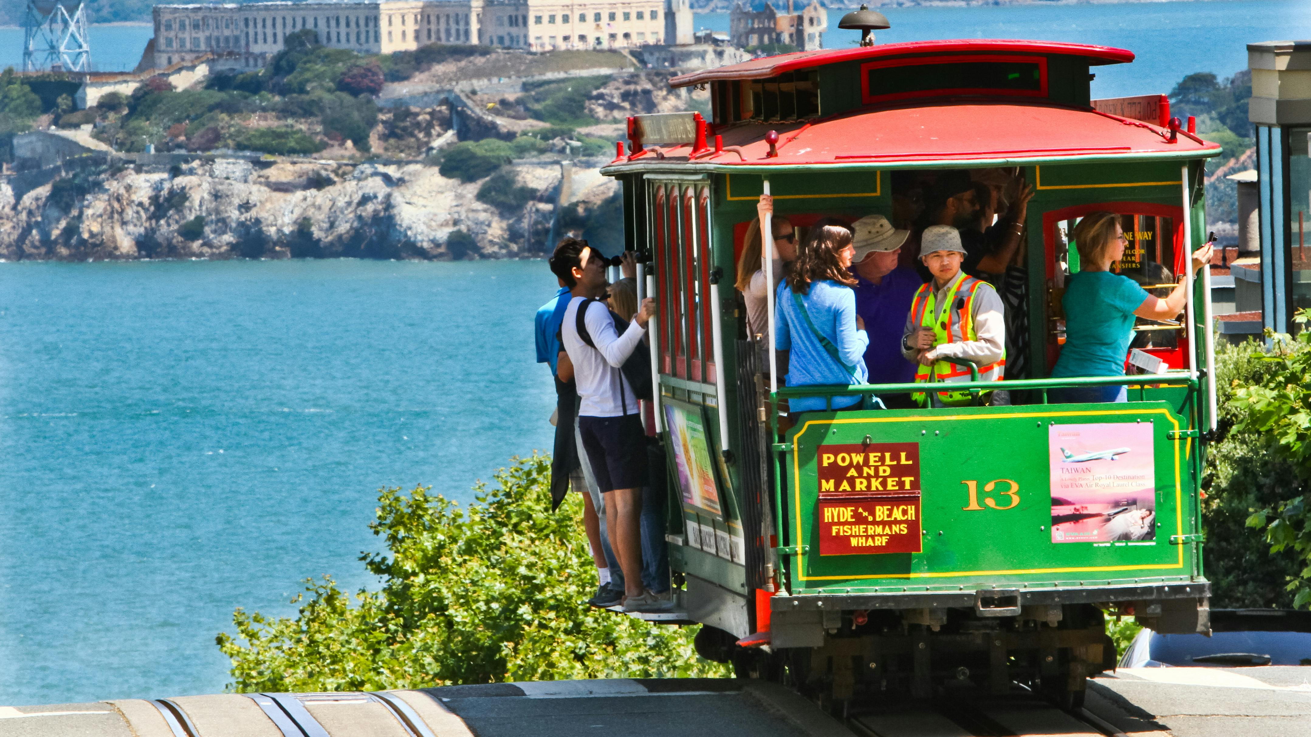 6638e56801e8510008a3c954 Dreamstime Xxl 32991551