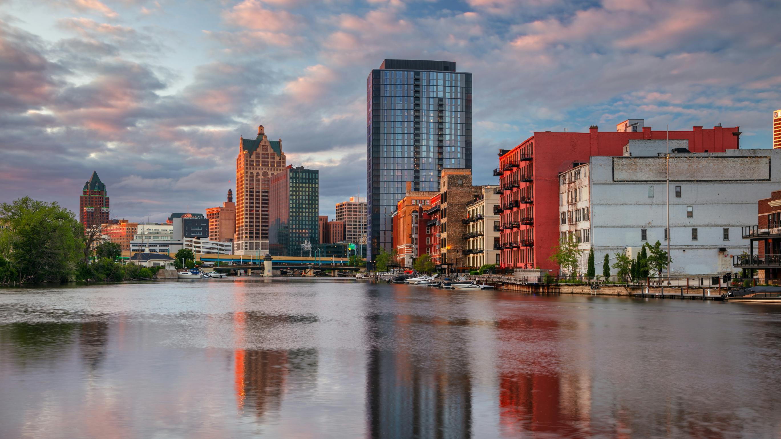 66a273e576d38226934ec32e Dreamstime L 321699870