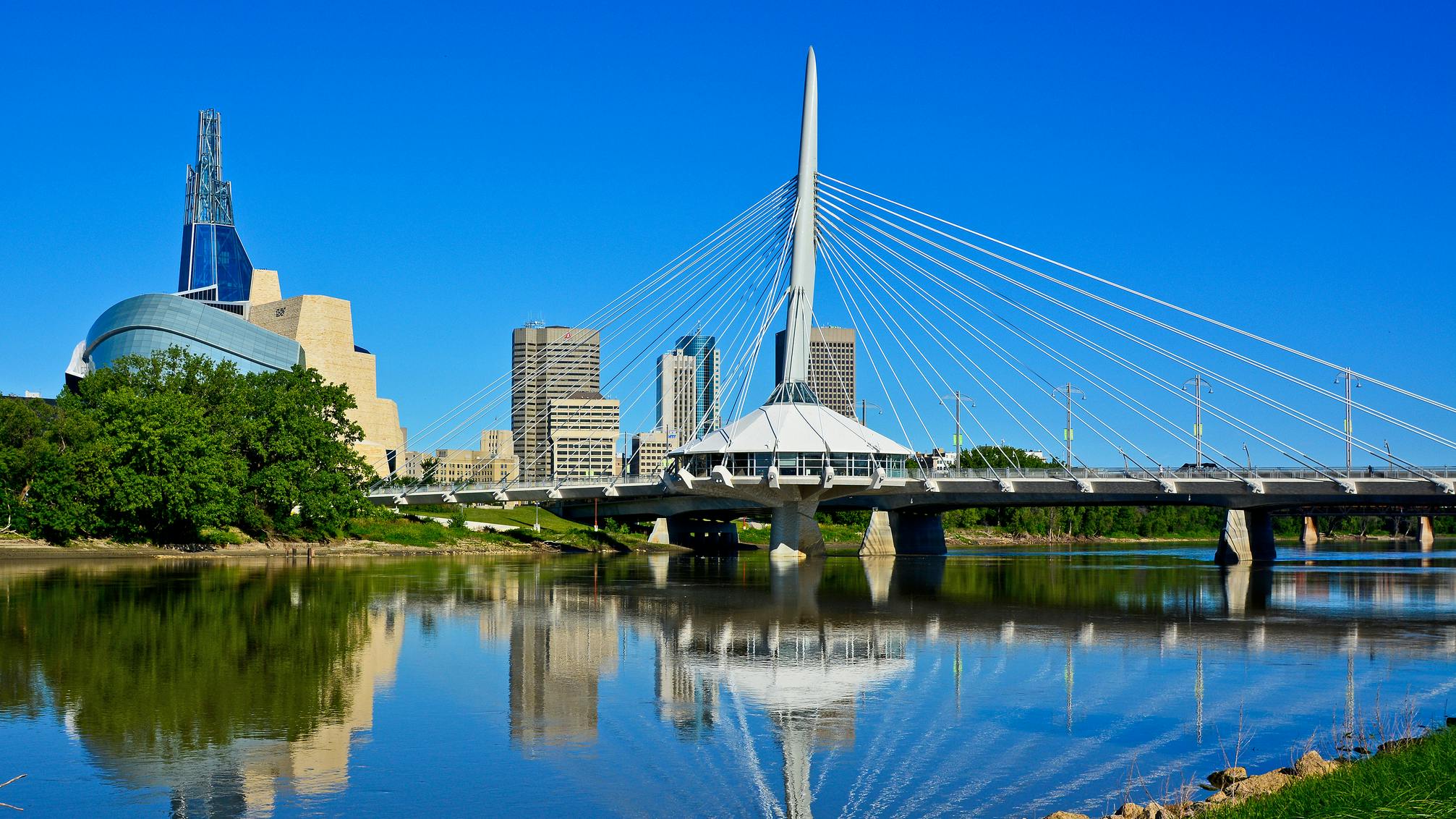 6716b3087f2c356ecb0455bd Dreamstime M 33708838