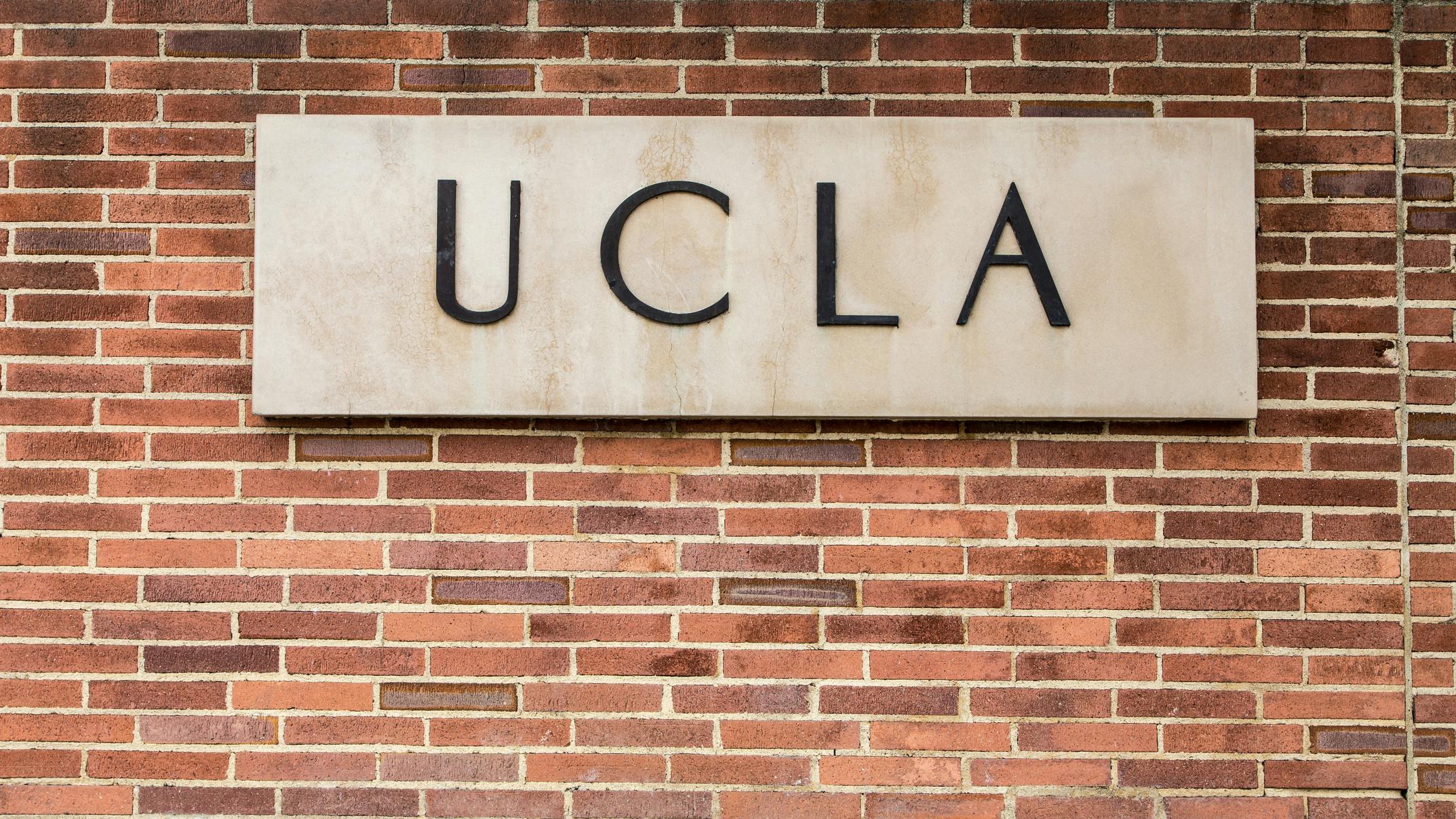 67339d20e658ae385e227fea Dreamstime M 54768070