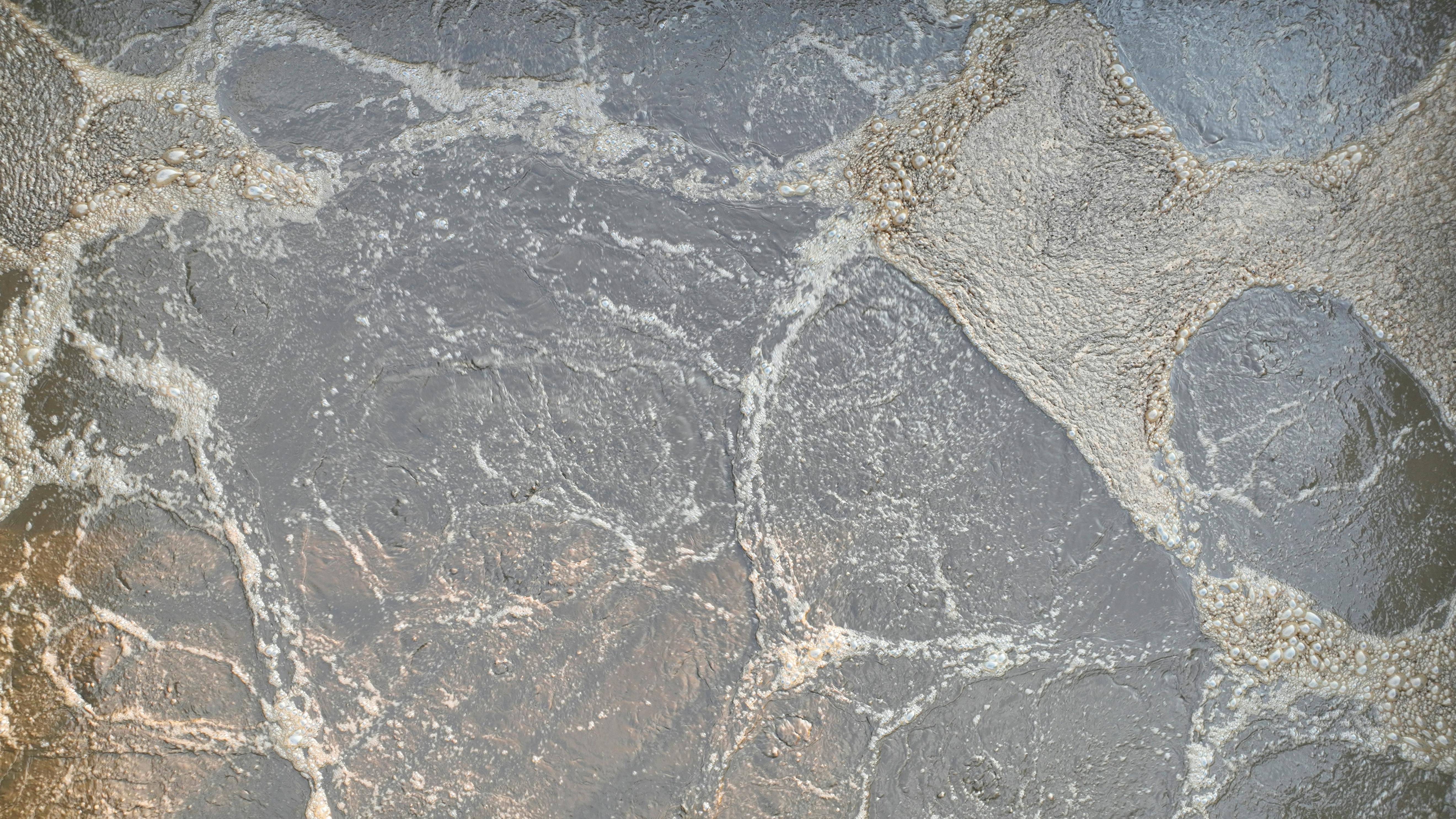 dreamstime_xxl_285339803